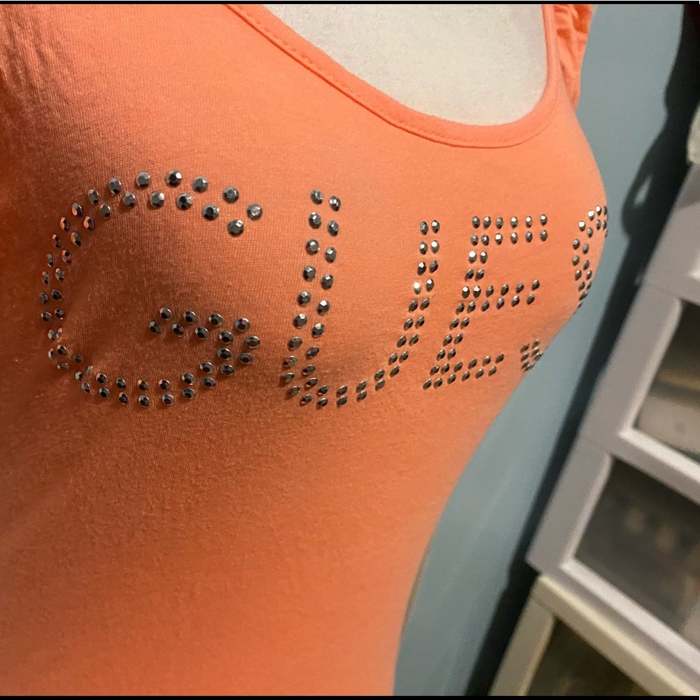 GUESS CUT OUT SHOULDER T-SHIRT - Picture 4 of 16